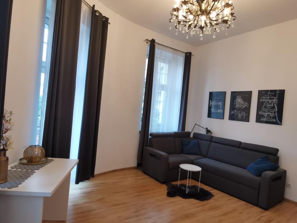 Apartament Na Rynku W Gnieznie Gniezno Exteriör bild